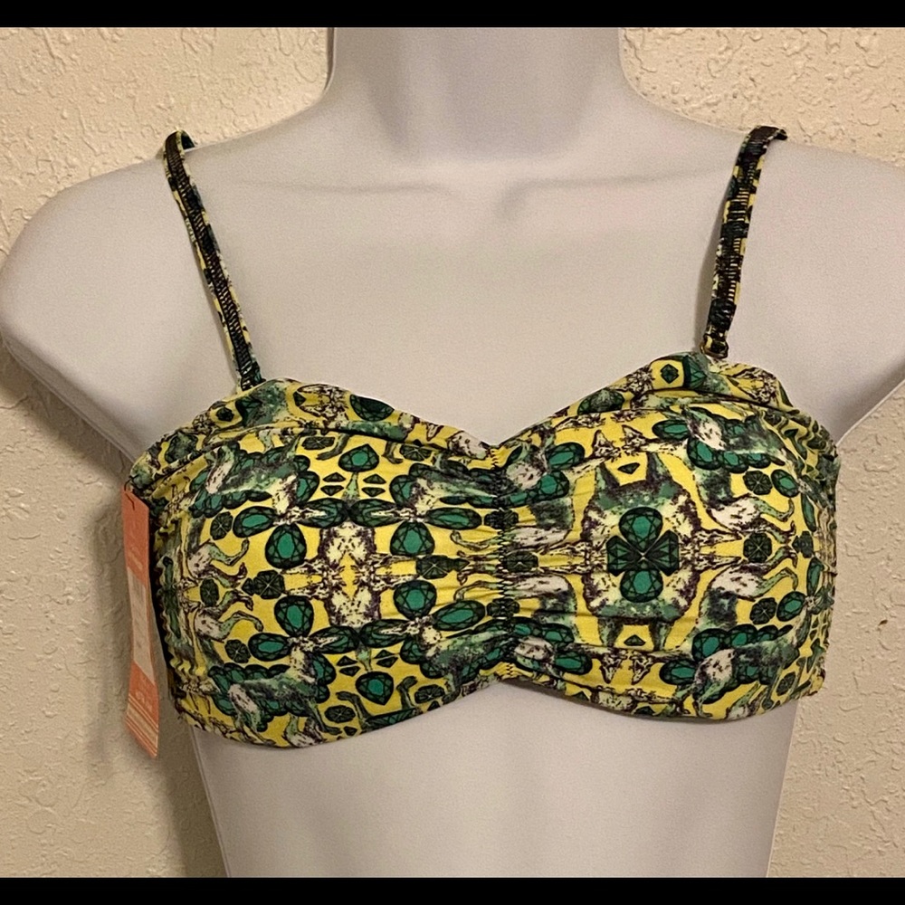NWT Maaji Bikini Top Size L